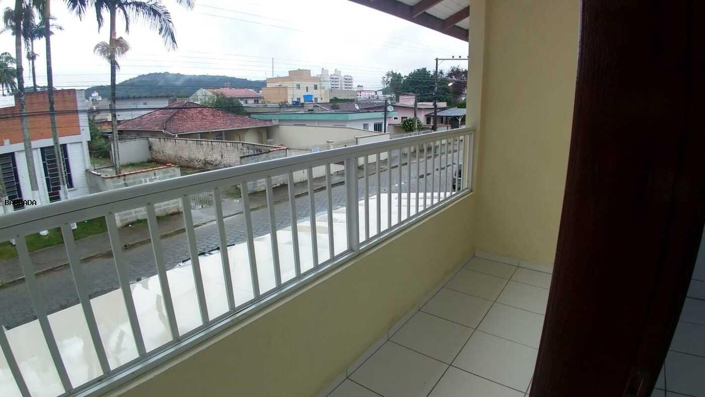 Casa para alugar com 2 quartos, 70m² - Foto 6