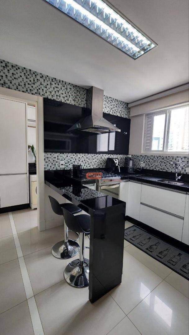 Apartamento à venda com 3 quartos, 130m² - Foto 7