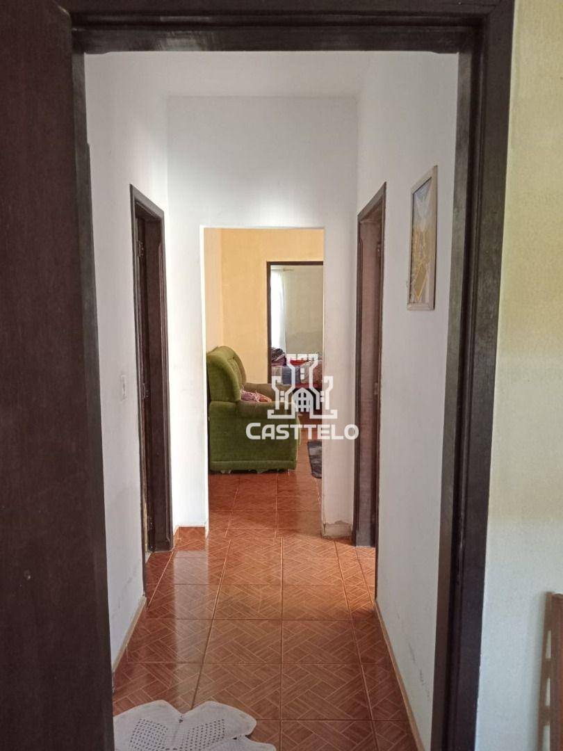 Casa à venda com 4 quartos, 300m² - Foto 13