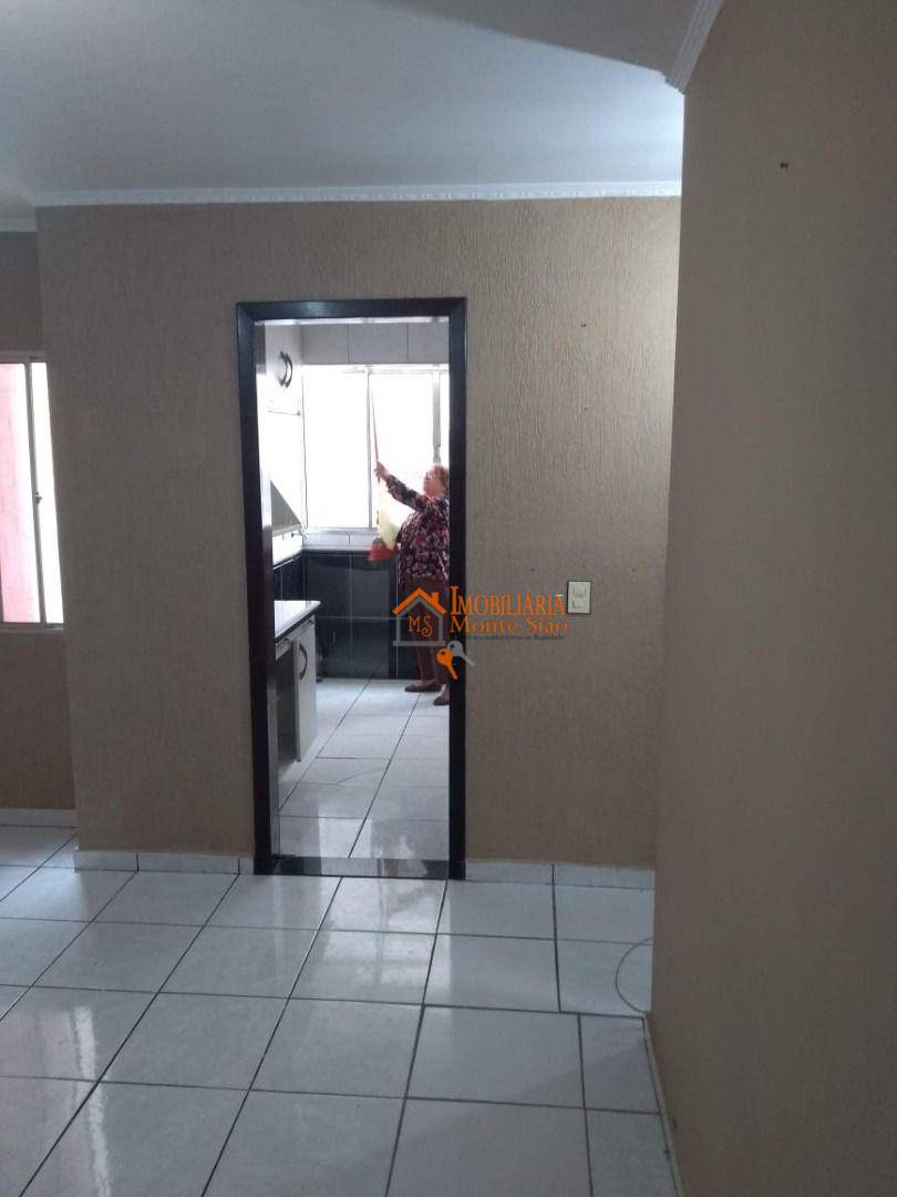 Apartamento à venda com 2 quartos, 60m² - Foto 2