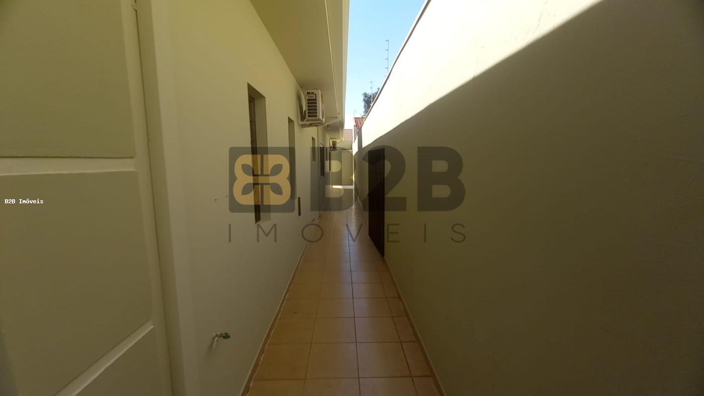 Casa à venda com 3 quartos, 260m² - Foto 22