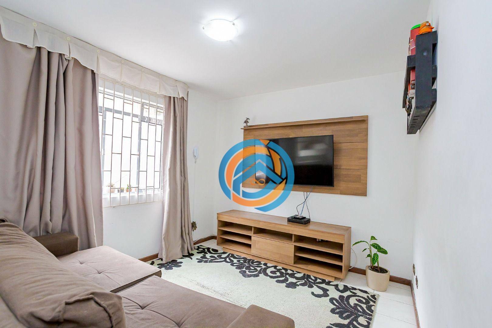 Sobrado à venda com 3 quartos, 110m² - Foto 2