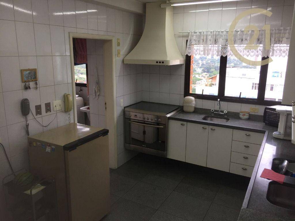 Apartamento à venda com 4 quartos, 200m² - Foto 19