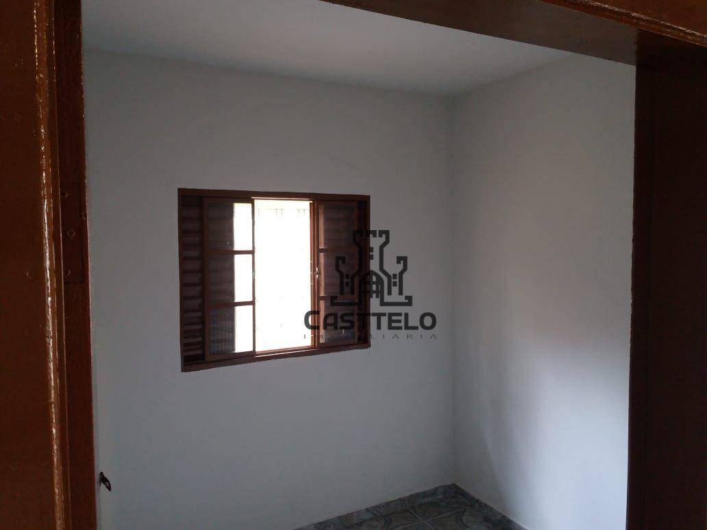 Casa à venda e aluguel com 3 quartos, 120m² - Foto 5