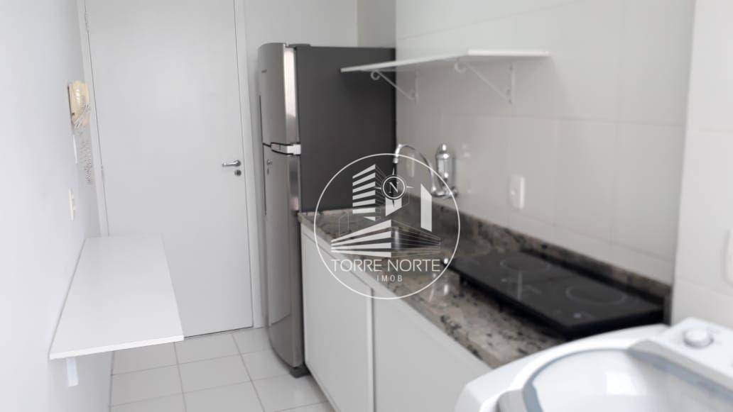 Apartamento à venda com 3 quartos, 143m² - Foto 13