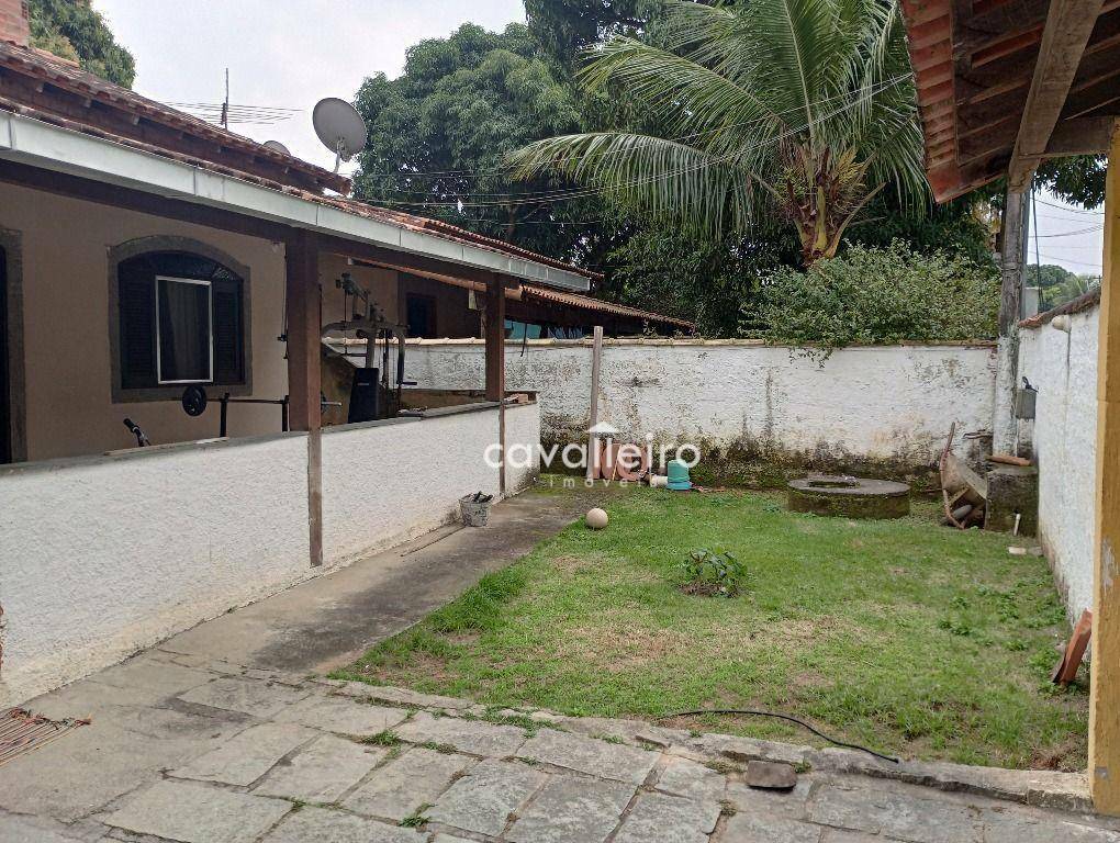 Casa à venda com 5 quartos, 220m² - Foto 23