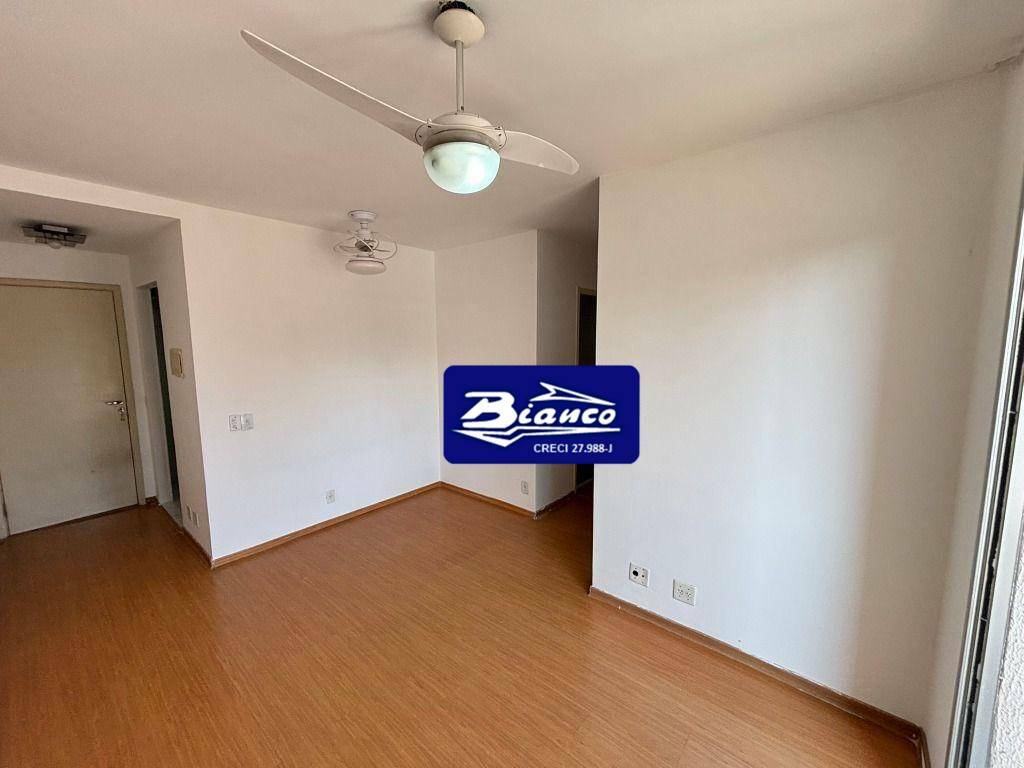 Apartamento para alugar com 2 quartos, 52m² - Foto 6