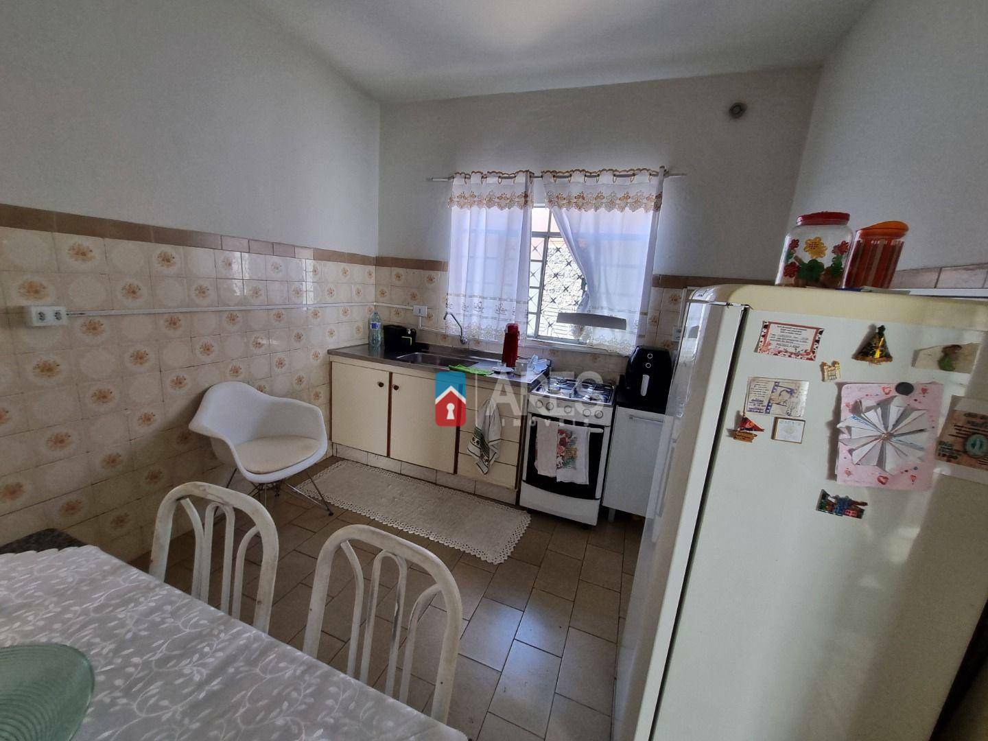 Casa à venda com 4 quartos, 239m² - Foto 7