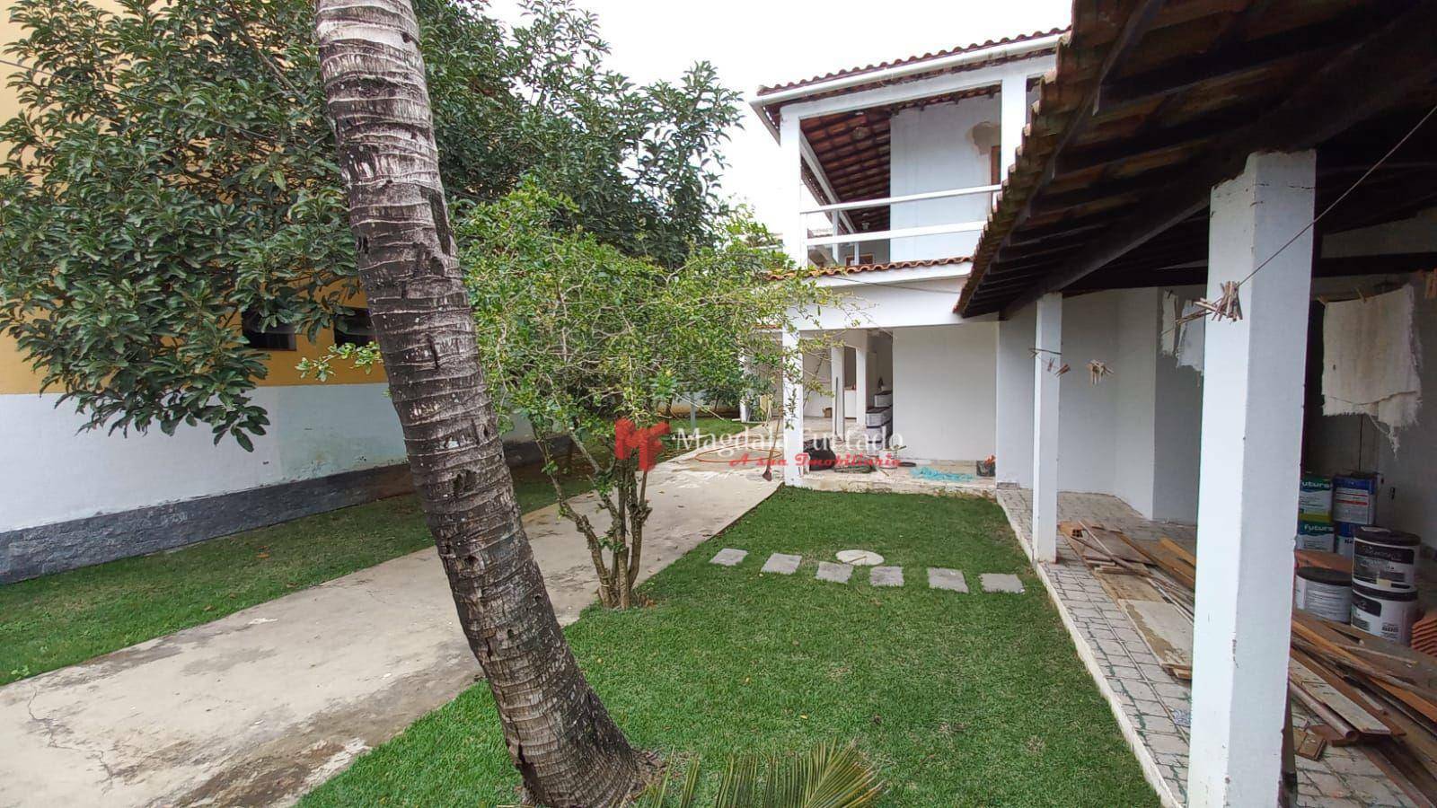 Casa à venda com 3 quartos, 205m² - Foto 2