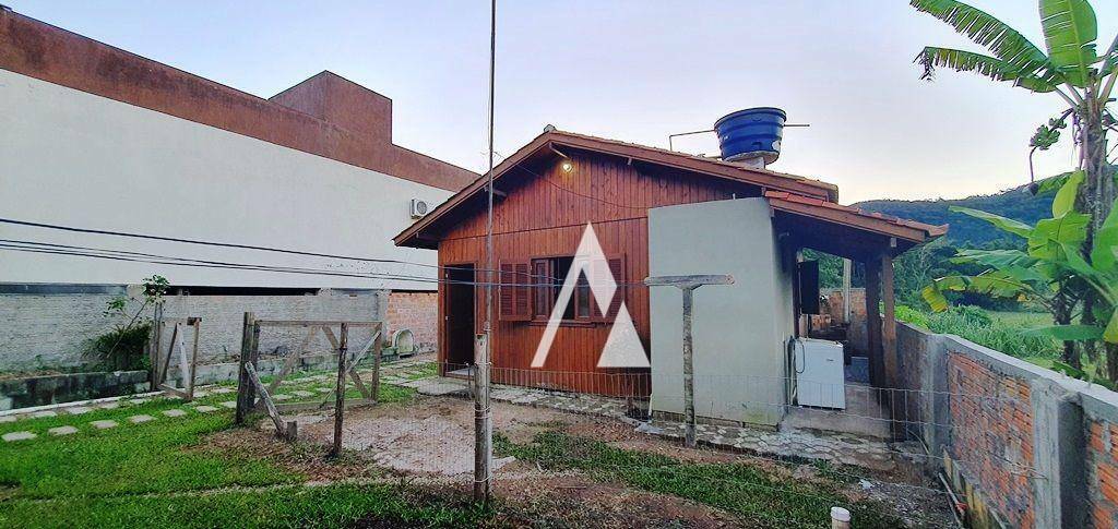 Casa de Condomínio para alugar com 2 quartos, 36m² - Foto 2