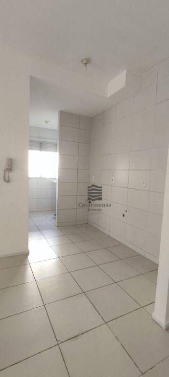 Apartamento à venda com 2 quartos, 57m² - Foto 25