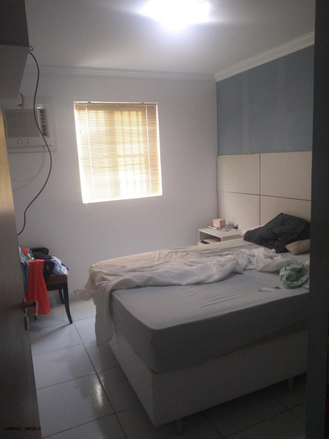 Apartamento à venda com 3 quartos, 70m² - Foto 3