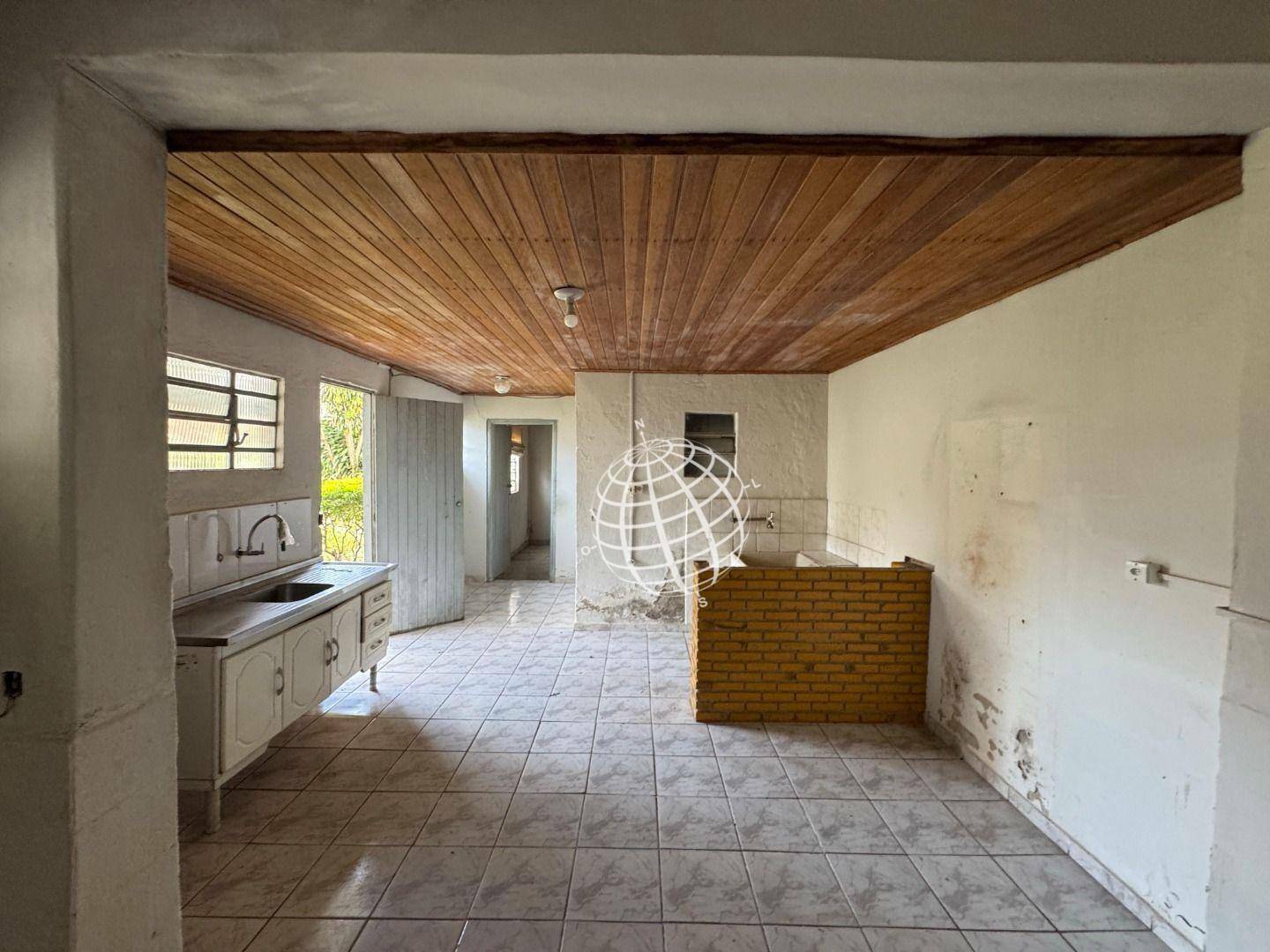 Casa à venda e aluguel com 3 quartos, 220m² - Foto 11