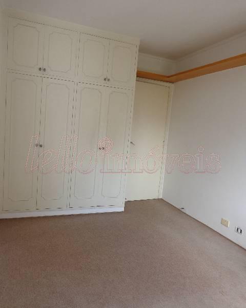 Apartamento à venda com 3 quartos, 226m² - Foto 13