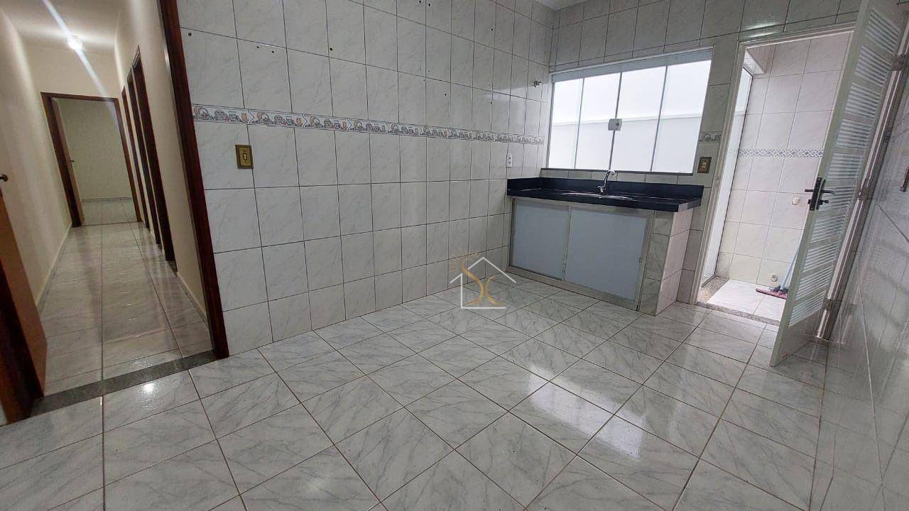 Casa para alugar com 3 quartos, 109m² - Foto 6