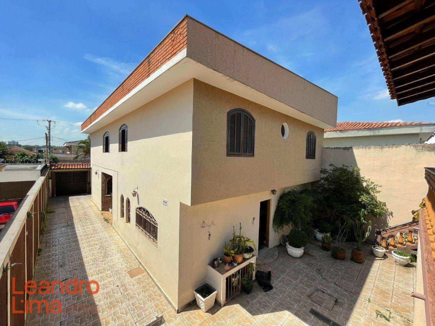 Casa à venda com 4 quartos, 350m² - Foto 41