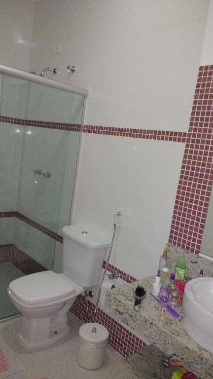 Sobrado à venda com 4 quartos, 380m² - Foto 24