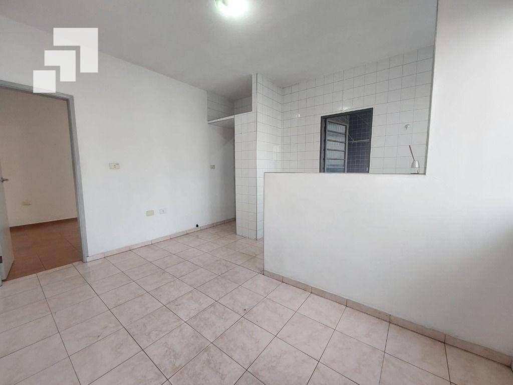 Casa para alugar com 1 quarto, 40m² - Foto 4