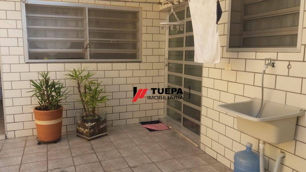 Sobrado à venda com 3 quartos, 260m² - Foto 2