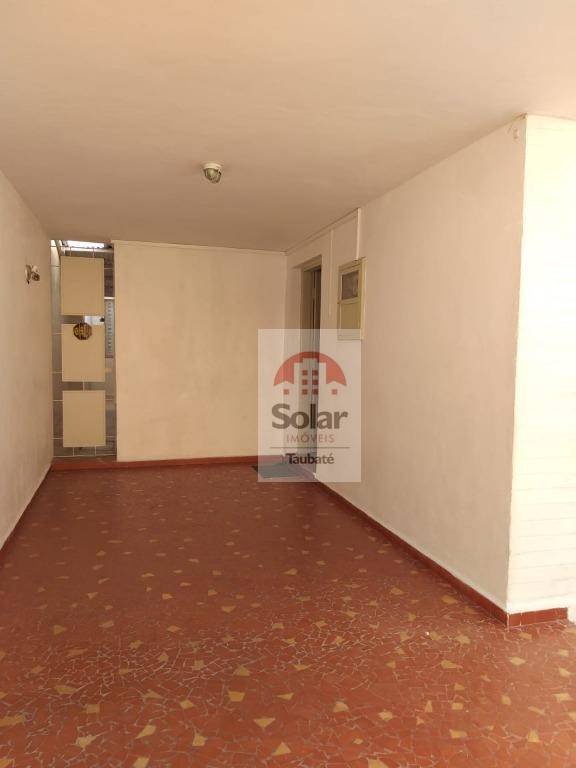 Casa para alugar com 1 quarto, 183m² - Foto 2