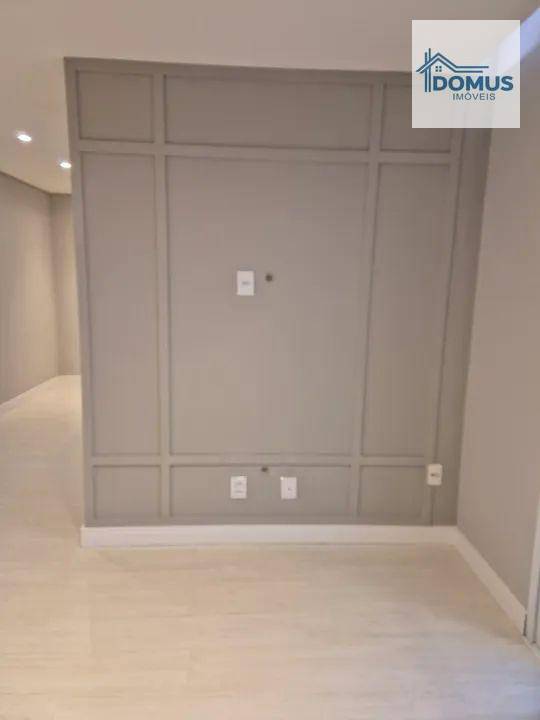 Apartamento à venda com 2 quartos, 63m² - Foto 3