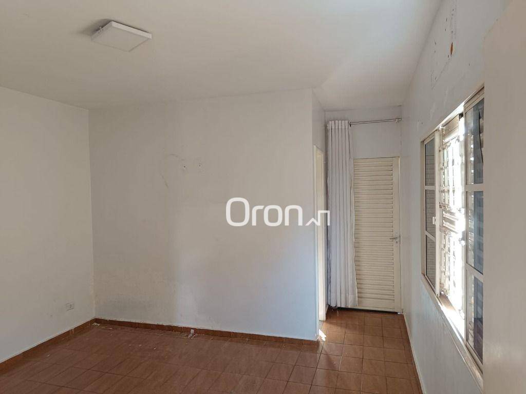 Sobrado à venda com 5 quartos, 200m² - Foto 12