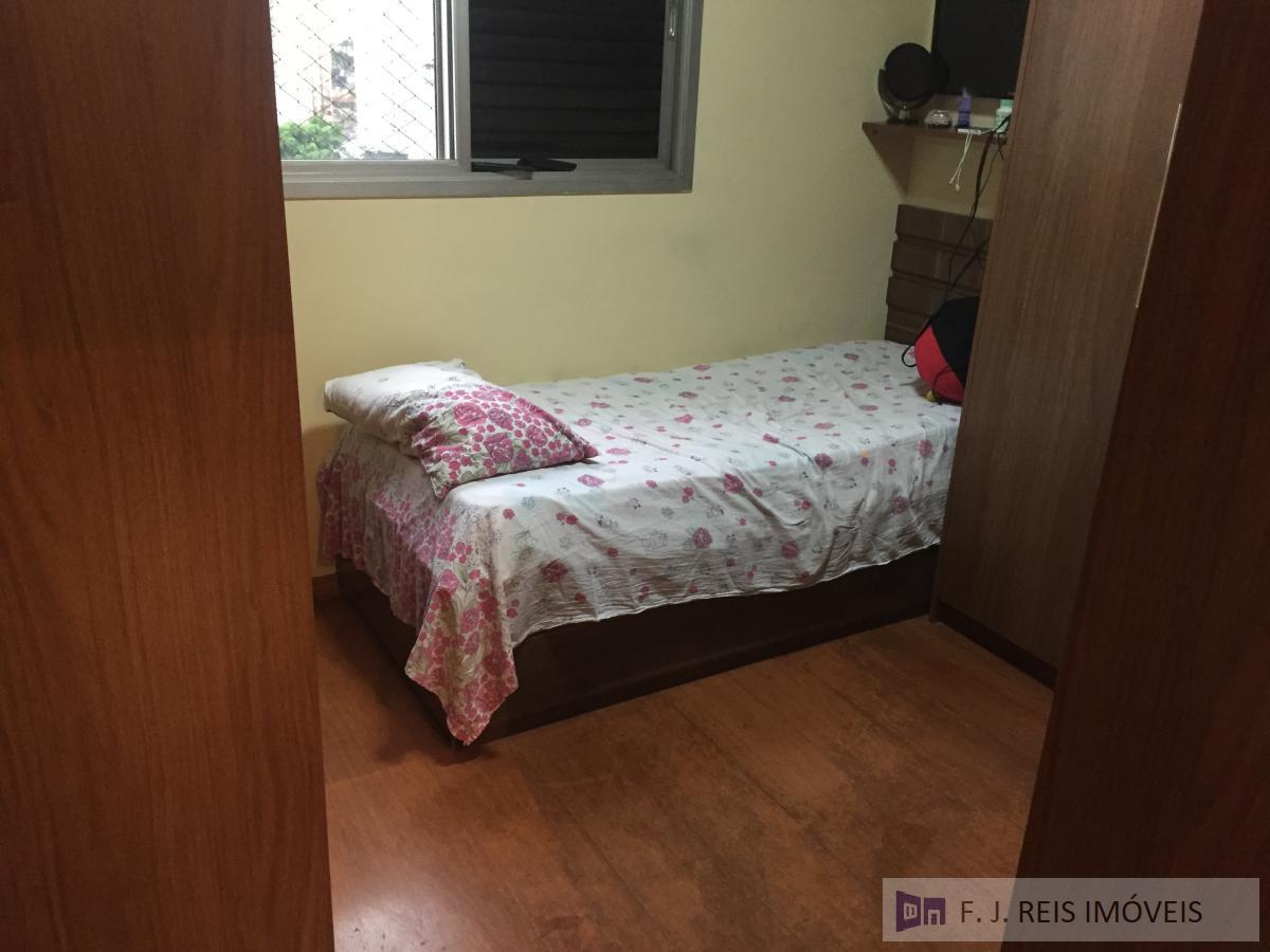 Apartamento à venda com 3 quartos, 90m² - Foto 32