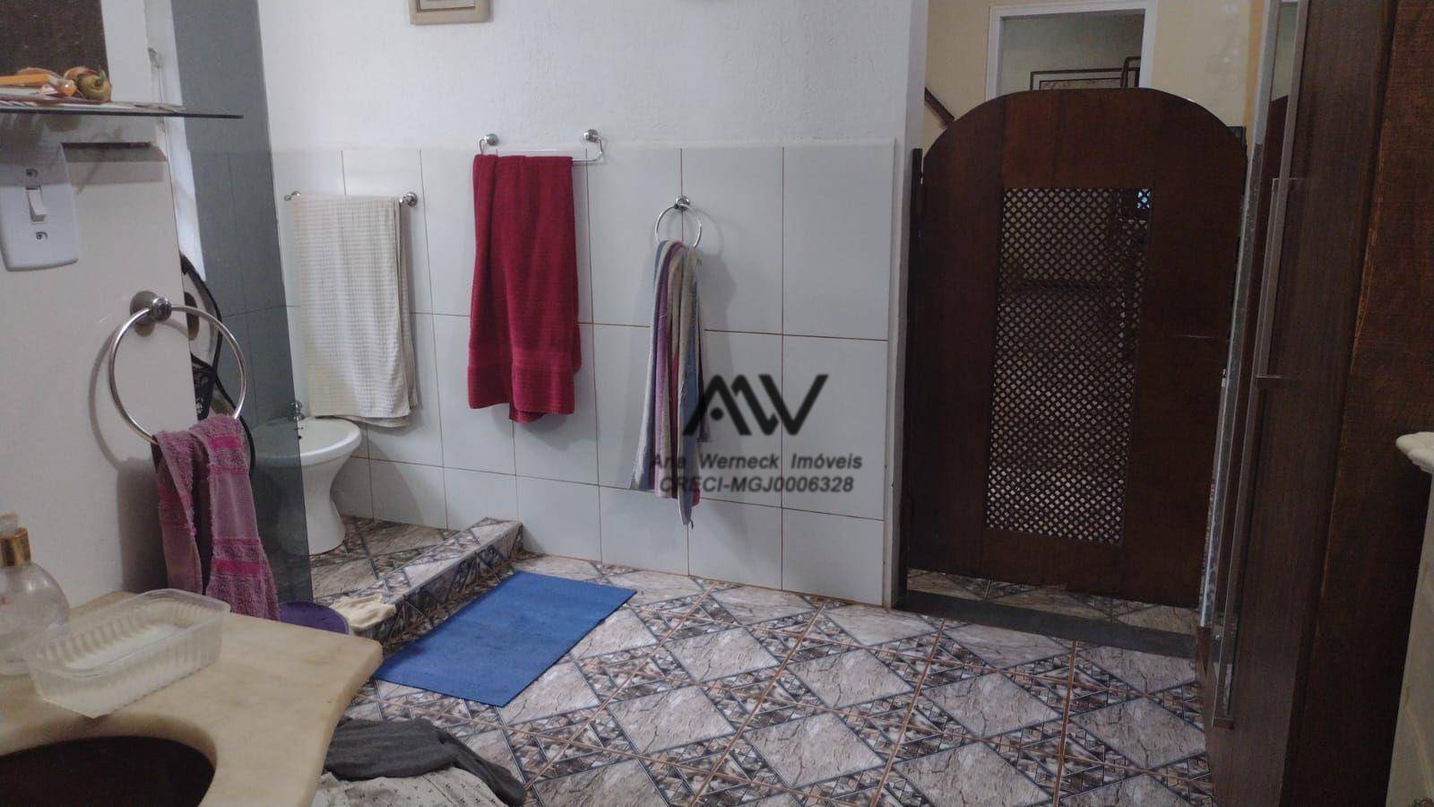 Casa à venda com 4 quartos, 297m² - Foto 26