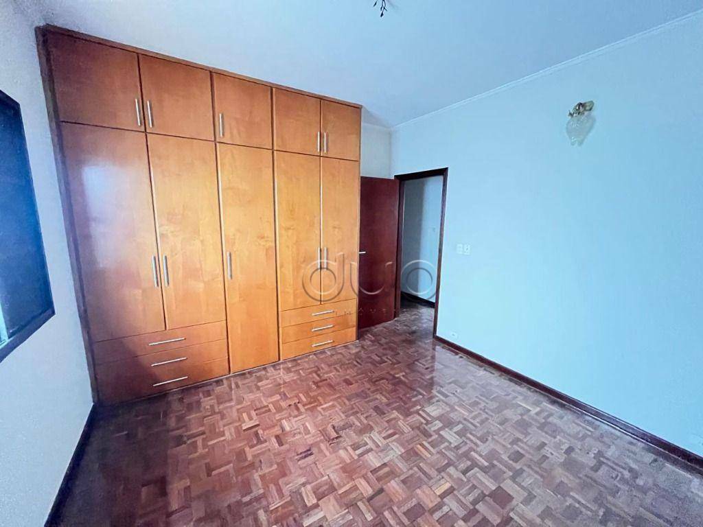 Casa à venda com 3 quartos, 200m² - Foto 12