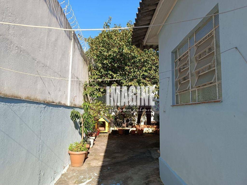 Casa à venda com 2 quartos, 90m² - Foto 10