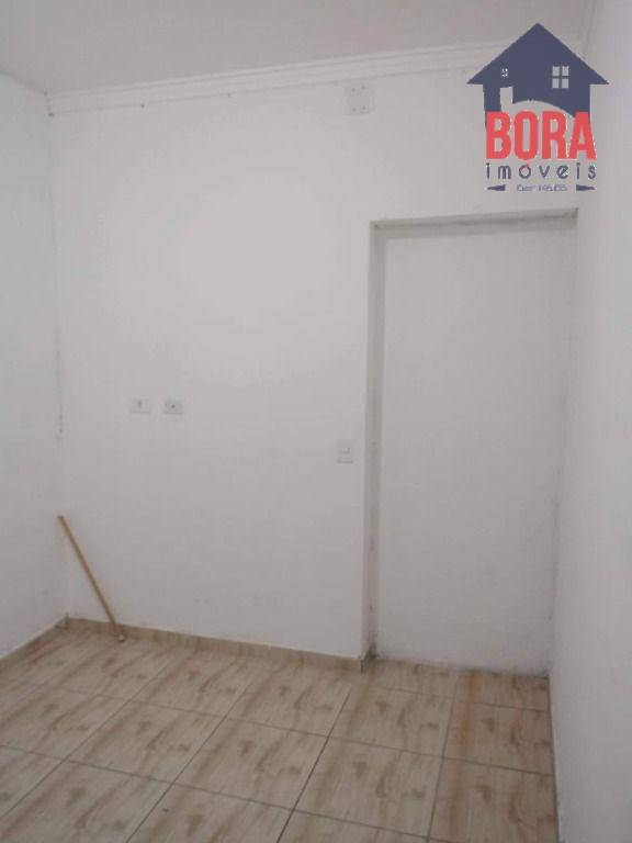 Casa à venda com 8 quartos, 200m² - Foto 18