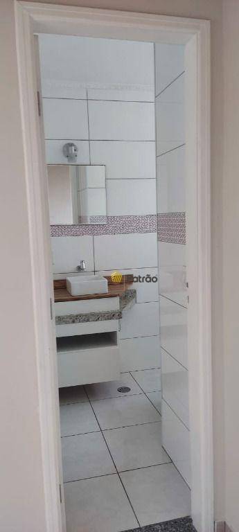 Apartamento à venda com 2 quartos, 65m² - Foto 8