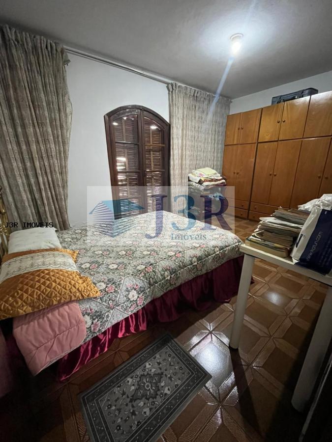 Sobrado à venda com 3 quartos, 150m² - Foto 13