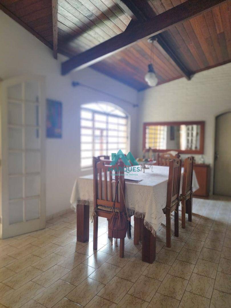 Sobrado à venda com 4 quartos, 304m² - Foto 14