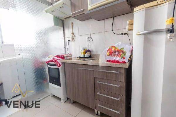 Apartamento à venda com 2 quartos, 44m² - Foto 10