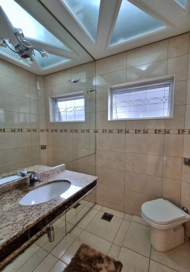 Casa de Condomínio à venda com 3 quartos, 252m² - Foto 11