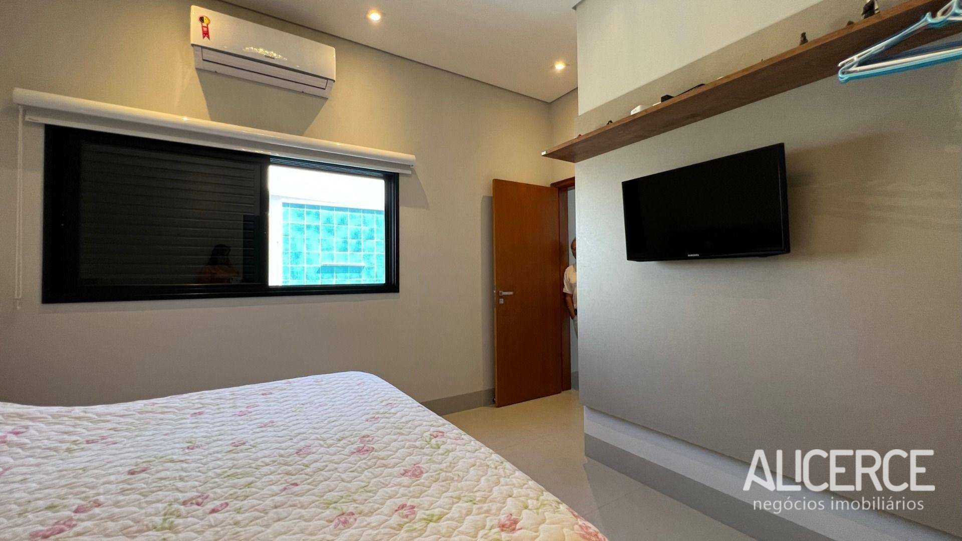 Casa de Condomínio à venda com 3 quartos, 208m² - Foto 18