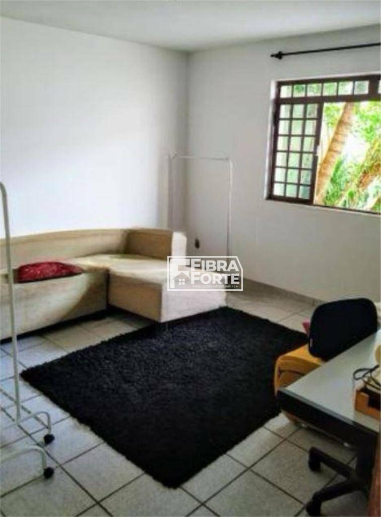 Casa à venda com 4 quartos, 265m² - Foto 14