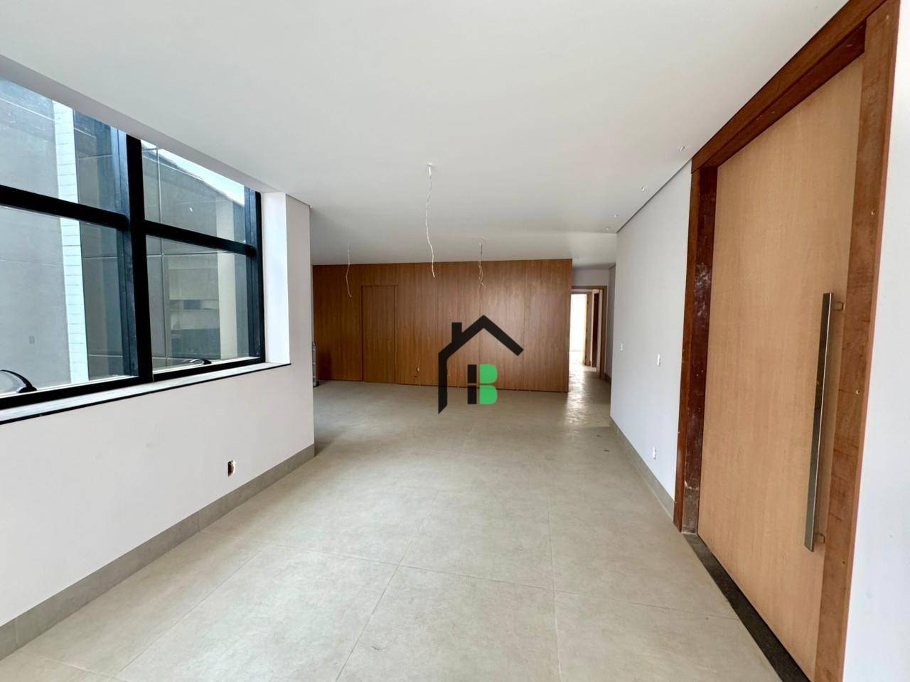 Apartamento, 3 quartos, 178 m² - Foto 1