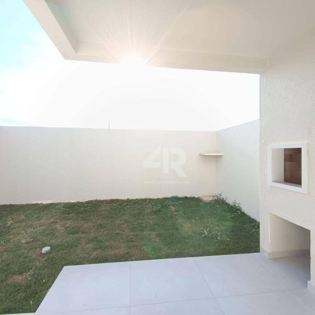 Casa à venda com 2 quartos, 71m² - Foto 10