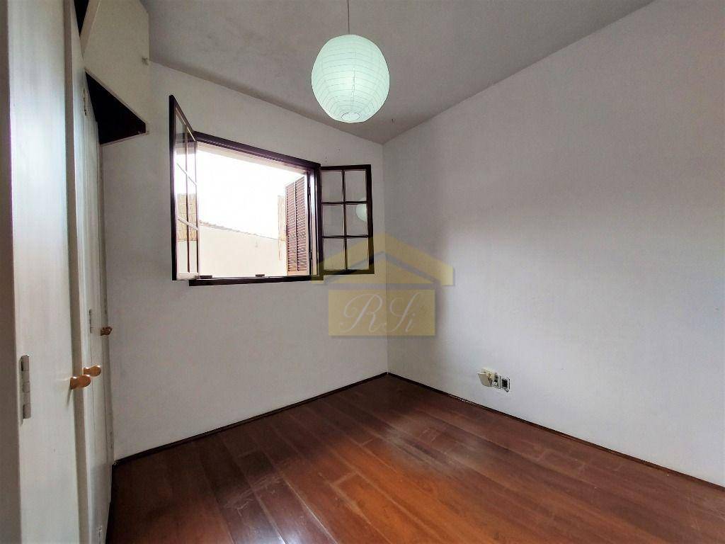 Casa à venda com 2 quartos, 100m² - Foto 11