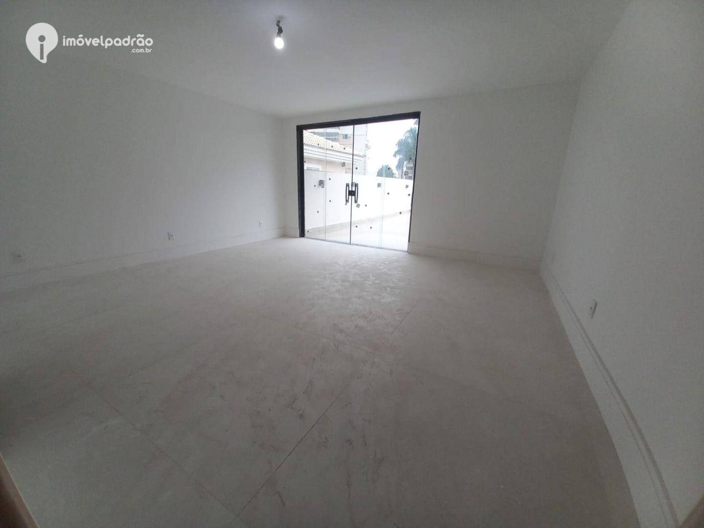 Casa à venda com 6 quartos, 860m² - Foto 17