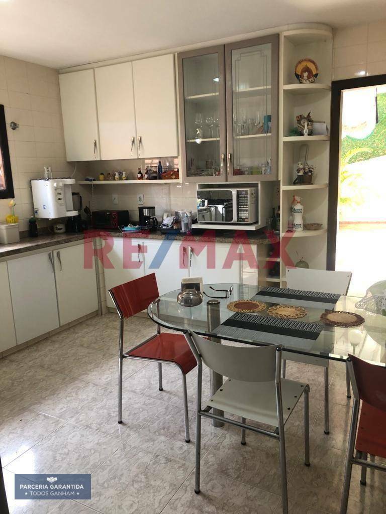 Casa à venda com 4 quartos, 620m² - Foto 15