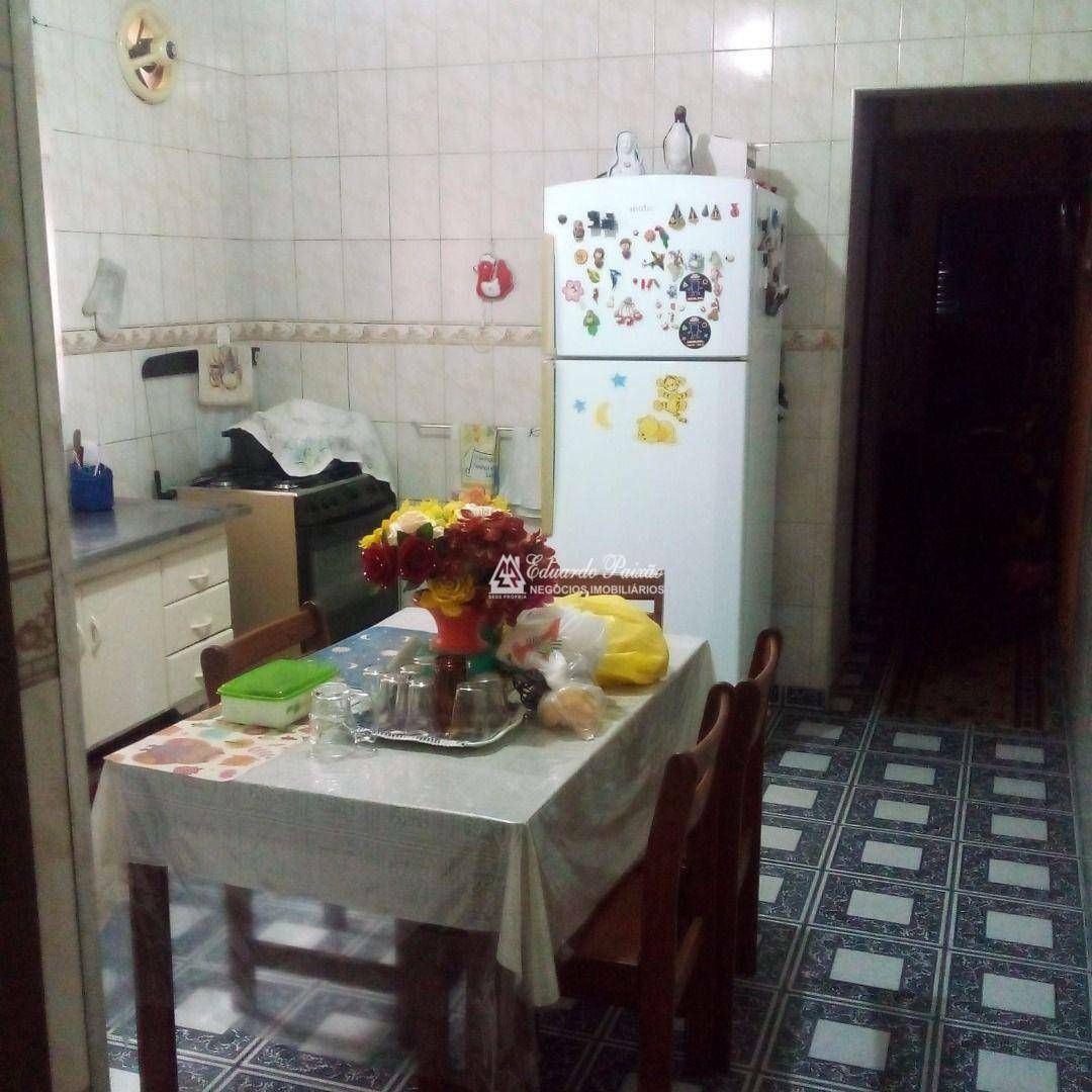 Sobrado à venda com 4 quartos, 120m² - Foto 24