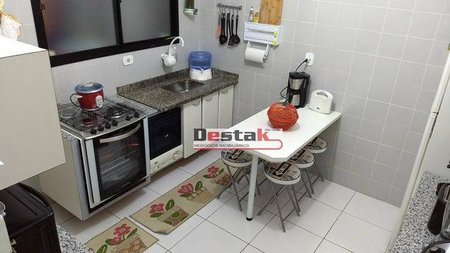 Apartamento à venda com 3 quartos, 90m² - Foto 14