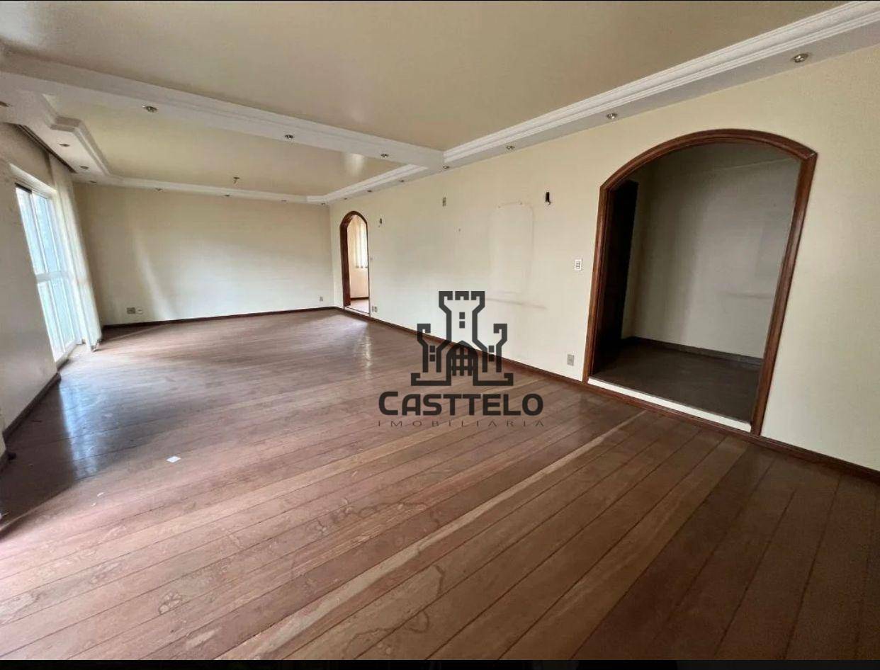 Apartamento para alugar com 5 quartos, 220m² - Foto 3