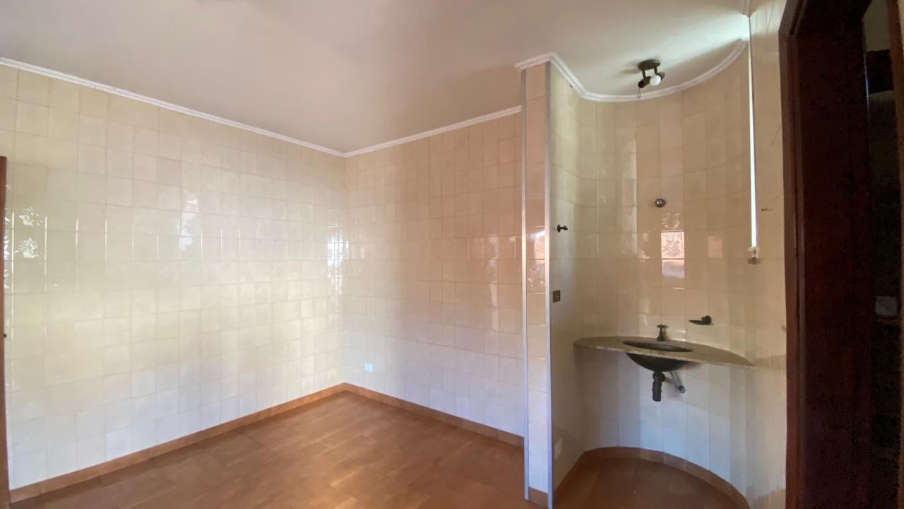 Casa para alugar com 4 quartos, 437m² - Foto 18