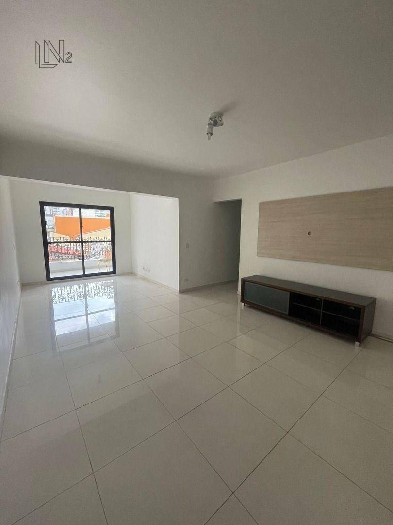 Apartamento à venda com 3 quartos, 131m² - Foto 6