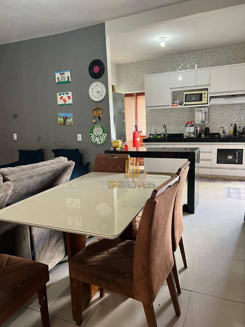 Casa à venda com 3 quartos, 201m² - Foto 17