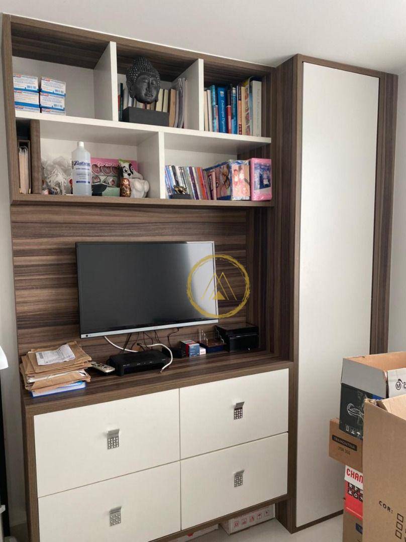 Apartamento à venda com 3 quartos, 195m² - Foto 23